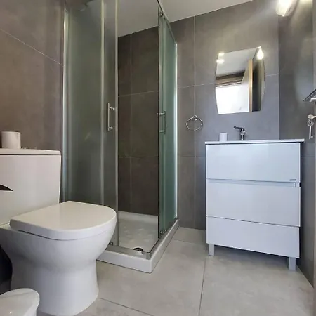 Luxury 2 Bedroom 301 Apartment