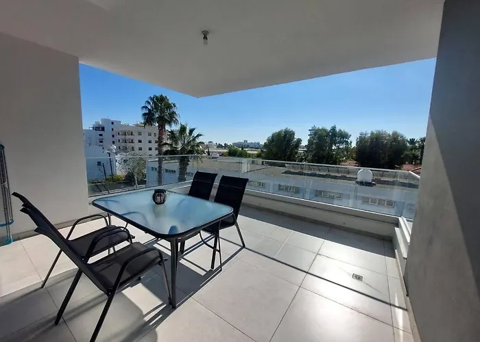 Luxury 2 Bedroom 301 Apartmán *